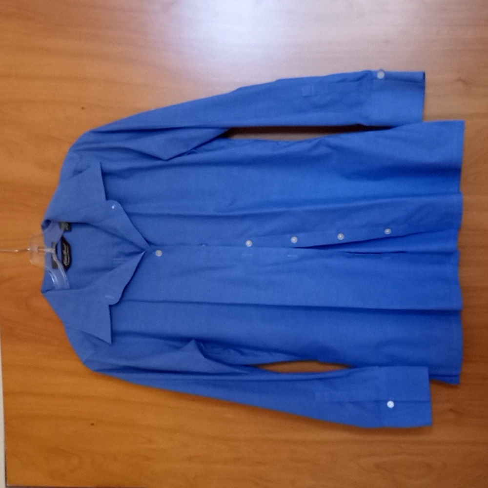 Eddie Bauer Stretch Wrinkle Resistant Womens Size M Blue Dress Shirt - Like New